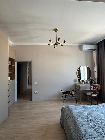 Продажа квартир: 5 и более комнат, 160 м², Индивидуалка, 3 этаж, Дизайнерский ремонт — 1