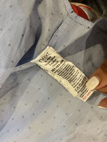 Köynəklər: Rubashkalar,ag ve mavi, next ve dolce,3-5 yasha,heresi 10 m.Dolce — 11