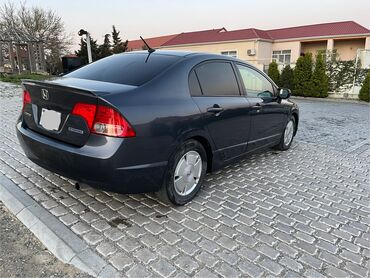 honda masinlari: Honda Civic: 1.3 l | 2008 il Sedan