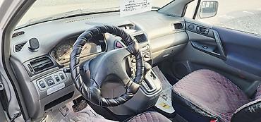 Mitsubishi: Mitsubishi Space Runner: 2000 г., 2.4 л, Автомат, Бензин, Минивэн — 8