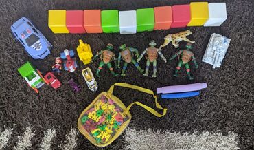 игрушка щенячий патруль: Продам набор игрушек все за 550 сом. Машинка, Черепашки ниндзя, буквы