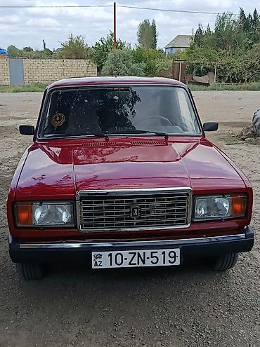 запчасти аксессуары газ 21: ÜNVAN: Neftçala rayon
İLİ: 2007
QİYMƏT: 6300 — 2