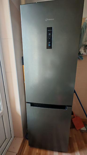 Indesit Total No Frost soyuducu - Rəng: metalik/inekss (inox) - Ön
