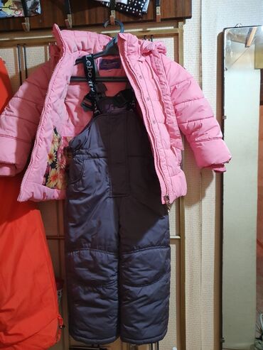 детская обувь зима: ПРОДАЁТСЯ Комплект ( комбез + куртка ) На глубокую зиму, самое то!