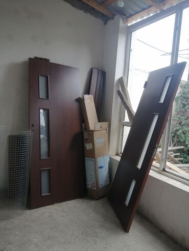 Otaq qapıları: İşlənmiş Otaq qapısı 90x205 sm Plintus ilə, Zəmanətsiz, Ödənişli çatdırılma