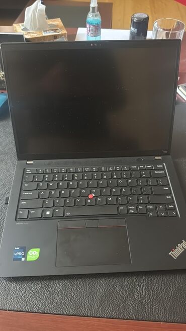 Lenovo: Lenovo ThinkPad notbuku, ThinkPad seriyasına xas olan davamlılıq və