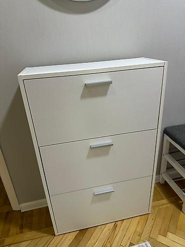 Dolablar: Jysk firmasindan alinib defekti yoxdur.hamisi bir yerde satilir,unvan — 3