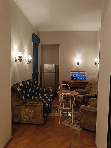 Günlük kirayə mənzillər: 2 otaqlı, Səbail r. r-nu — 10
