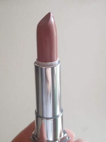 Šminka: Maybelline New York Color Sensational ruž za usne 211 Rosey Risk Ruž — 5