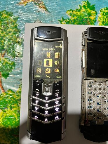 Vertu: Vertu Signature Touch, rəng - Boz, Düyməli — 8