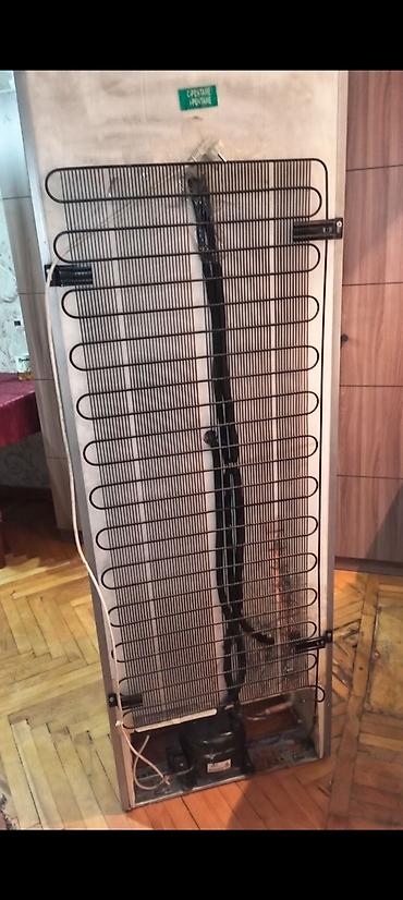 ventilyator satilir: Beko ikiqablı soyuducu - Rəng: metalik boz (inox üslubunda) - Üst — 3