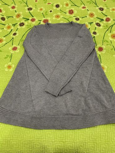 Другие детские вещи: Очень много вещей . листаем. Продаю вещи на 42-44 размер и на — 3