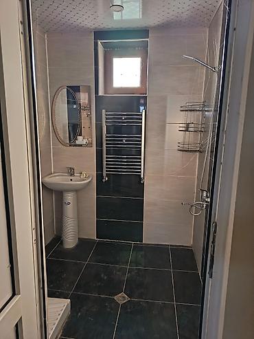 Həyət evləri və villaların satışı: 10 otaq, 155 kv. m, Orta təmir — 20