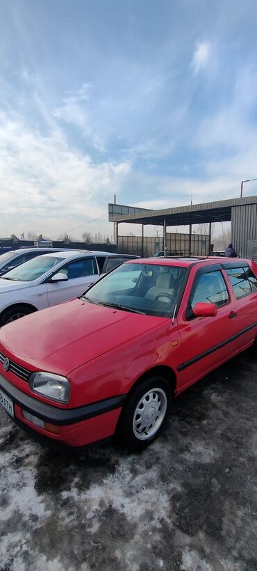 Volkswagen: Volkswagen Golf: 1994 г., 1.6 л, Механика, Бензин, Хэтчбэк