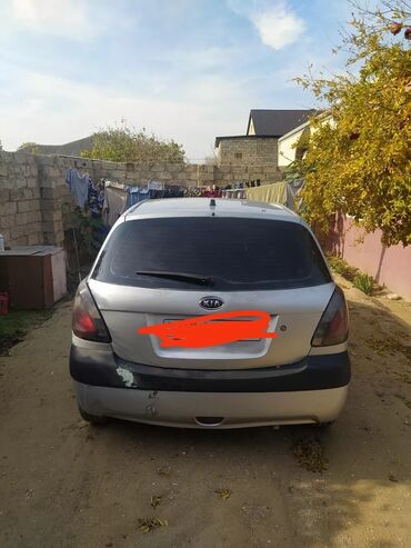 kia azərbaycan: Kia Rio: 1.5 l | 2006 il Hetçbek