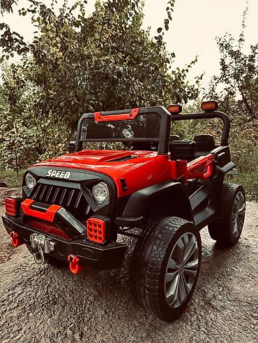 Детский мир: Uşaq üçün elektrikli “Jeep” tipli idarə olunan maşın Xüsusiyyətlər: - — 4
