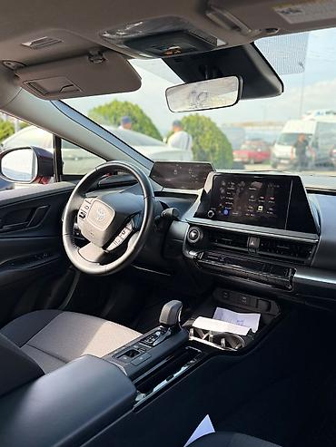 Toyota: Toyota Prius: 2023 г., 2 л, Автомат, Гибрид, Хэтчбэк — 4