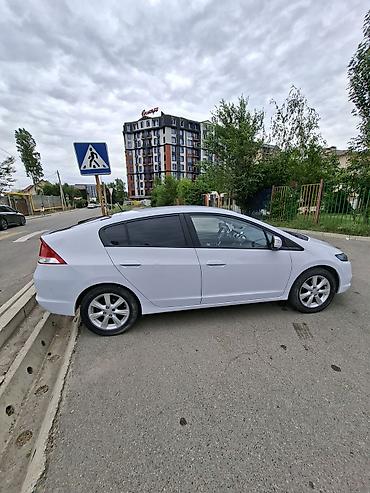 cha: Honda Insight: 2010 г., 1.3 л, Автомат, Гибрид, Хэтчбэк — 4