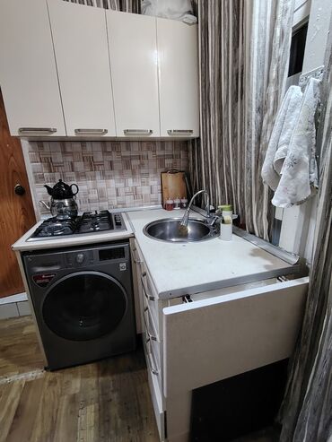 Köhnə tikili: Bakı, 28 May, 1 otaqlı, Köhnə tikili, m. 28 may, 35 kv. m -da lalafo.az — 13 Köhnə tikili: Bakı, 28 May, 1 otaqlı, Köhnə tikili, m. 28 may, 35 kv. m — 13