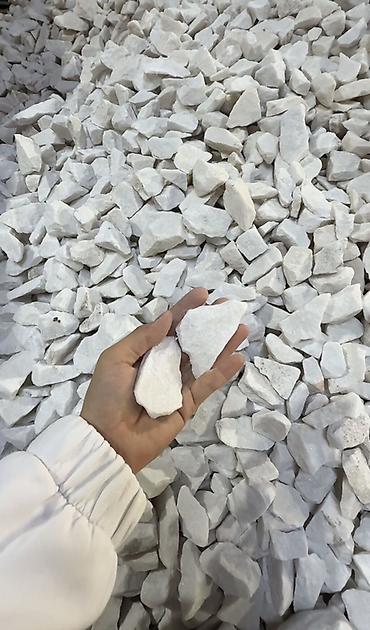 декоративные белые камни: Мраморная крошка, Белый, Декоративная, В мешках — 2