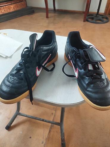 sabo 40: Futbol ayaqqabisi. cox az geyinilib. demek olar tezedir. ciriq sokuyu — 2