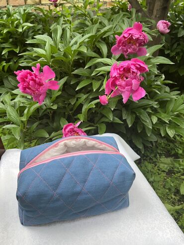 michael kors сумка: Джинсовая косметичка в размере L Плотная турецкая джинса 😍 Упаковка в