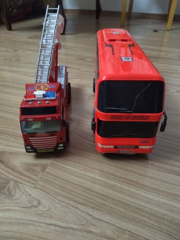 Oyuncaqlar: 37 ədəd maşın içində bahalı maşın çoxtu — 6