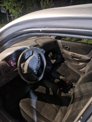 Hyundai: Hyundai Accent: 2008 г., Механика, Бензин, Седан