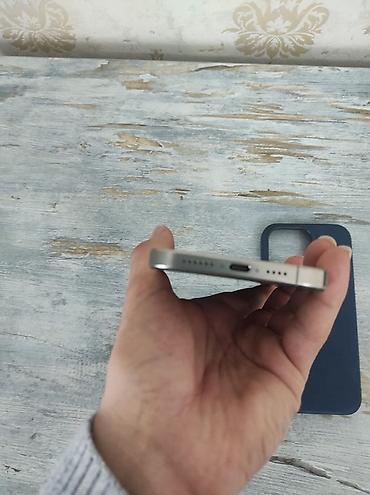 Apple iPhone: IPhone 15 Pro Max, 256 GB, Natural Titanium, Face ID — 3