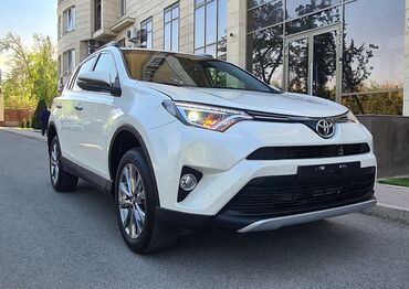 Toyota: Toyota RAV4: 2018 г., 2.5 л, Автомат, Бензин, Кроссовер