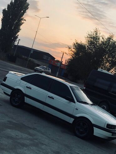 купить машину хендай солярис: Volkswagen Passat: 1991 г., 1.8 л, Механика, Бензин, Седан