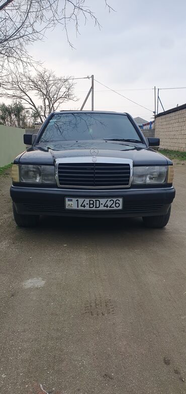 Mercedes-Benz: Mercedes-Benz 190 (W201): 2 l | 1990 il Sedan — 1