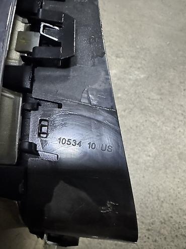 Решетки радиатора: Решетка радиатора BMW 2019 г., Б/у, Оригинал — 9