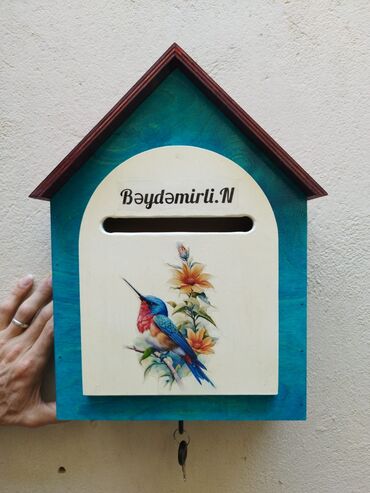 Qazanlar: 🌿 Taxtadan hazırlanmış əl işi poçt qutusu 🌿 Həm dekorativ, həm də