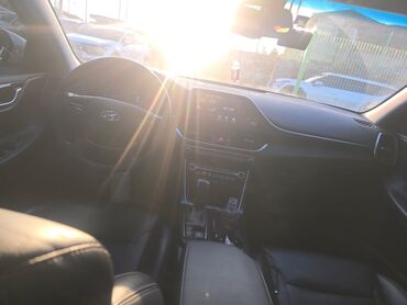 Hyundai: Hyundai Grandeur: 2019 г., 2.4 л, Бензин — 31