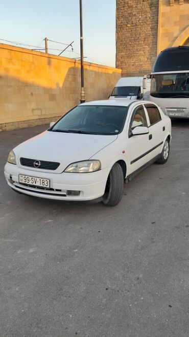 maşın buferi: Opel Astra: 1.4 l | 1998 il 305000 km Hetçbek