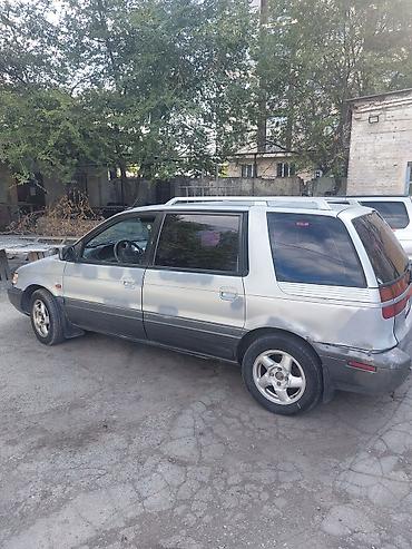 мицу биси: Mitsubishi Space Wagon: 1993 г., 1.8 л, Механика, Бензин, Универсал — 4