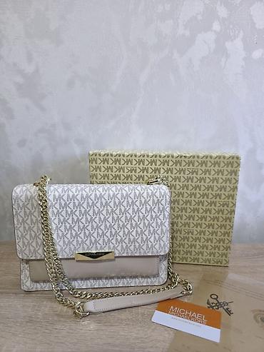 Çantalar: Michael Kors qadın çiyin çantası. Ağ və bej rənglərdə, bütün səthində — 1