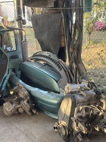 Digər avtomobil ehtiyat hissələri: VAZ/Lada üçün ehtiyat hissələri dəsti Satışda bir avtomobildən — 3