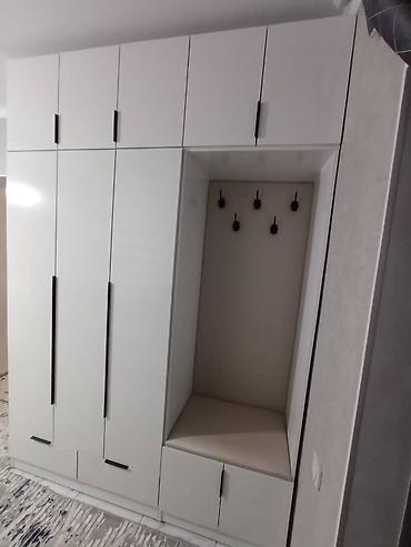 Кухонные гарнитуры: Кухонные гарнитуры на заказ - Прямые кухни под потолок с полноценной — 10