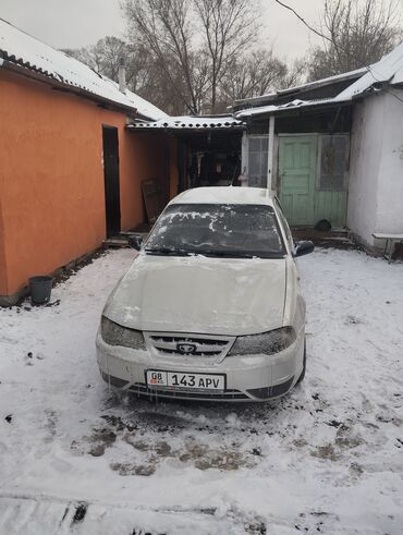 Daewoo: Daewoo Nexia: 2008 г., 1.6 л, Механика, Бензин, Седан