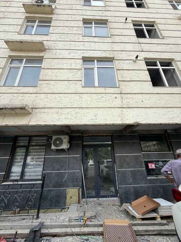 помещения для бизнеса: Сдаю Офис, 42 м², В жилом комплексе, 1 линия
