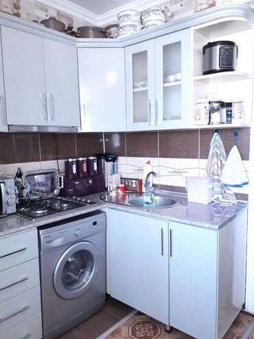 serf qapi: Mətbəx mebeli dəsti - Material: parlaq açıq-boz rəngli MDF/Laminate