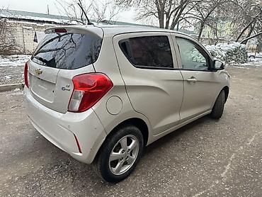 Chevrolet: Chevrolet Spark: 2017 г., 1 л, Автомат, Бензин, Хэтчбэк — 4