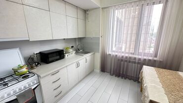 квартира в ахунбаева: 1 комната, 45 м², Элитка, 11 этаж, Косметический ремонт
