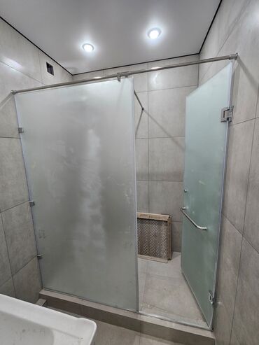 Душевые перегородки и ограждения: Современная душевая перегородка под заказ 🛁 💎 Закалённое безопасное — 7