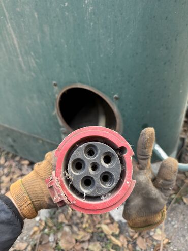 Генераторы: Продается Германский Дизельный генератор 
Торг при осмотре👍 — 5