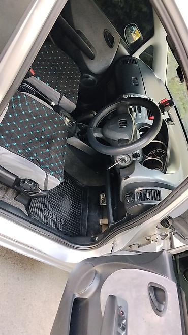 шумоизоляция фит: Honda Fit: 2002 г., 1.3 л, Автомат, Бензин, Хэтчбэк — 9