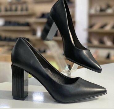 Salonke: Salonke, 40 — 9