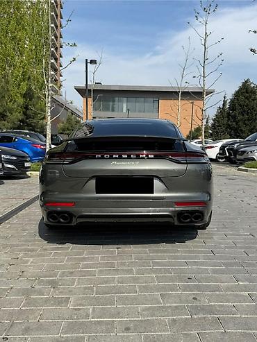 li 9: Porsche Panamera 4: 2.9 l | 2021 il 13000 km Hetçbek — 3